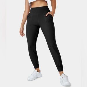*NEW Halara High-waisted Cloud Joggers (Large)